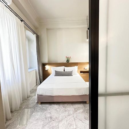 Oiko Mini Suites Ermoupoli Esterno foto