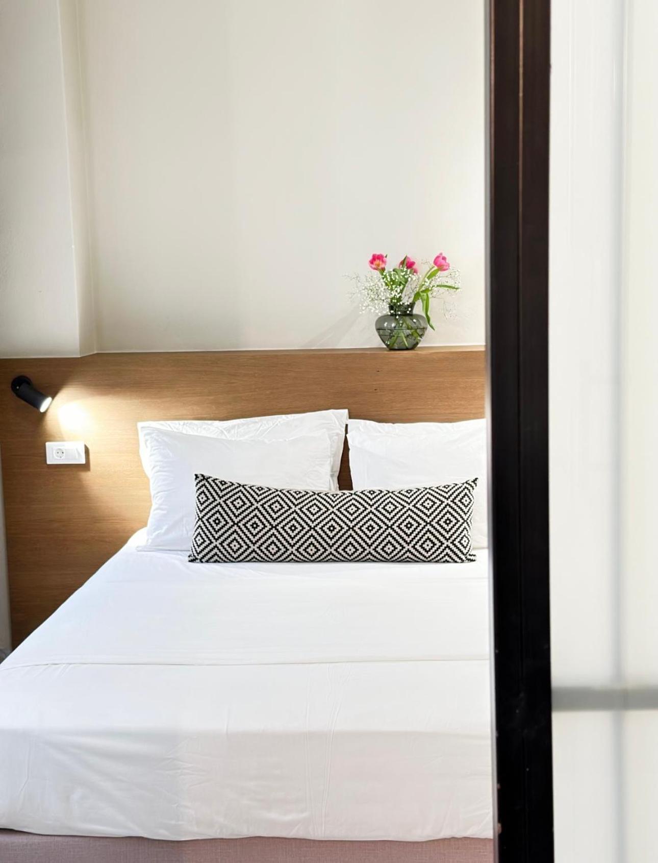 Oiko Mini Suites Ermoupoli Esterno foto